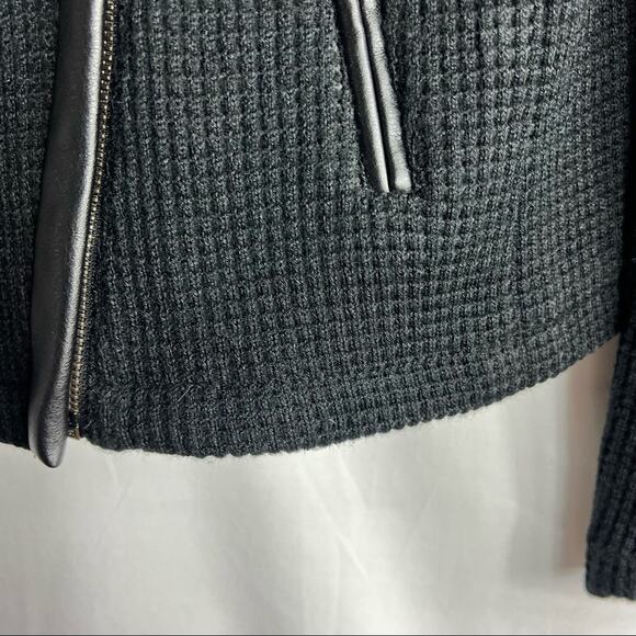 ANN TAYLOR Zippered Black Jacket NWT in Small Petite - Picture 5 of 6